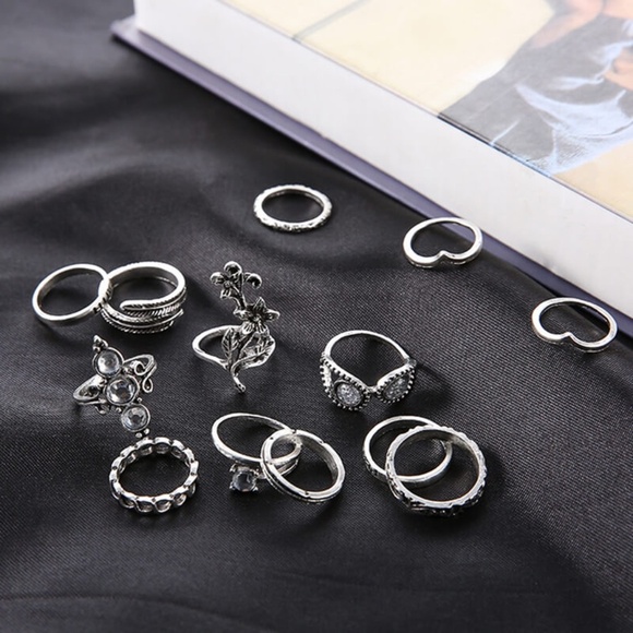 **JETTE* 13-Pc Silver x Retro Floral Fashion Ring Set - Picture 6 of 8